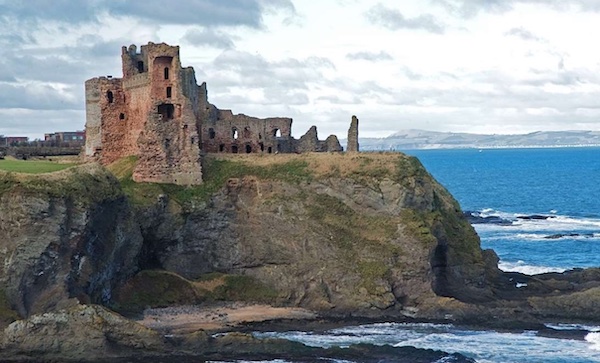 A picture of Tantallon Castle, North Berwick, Scotland.